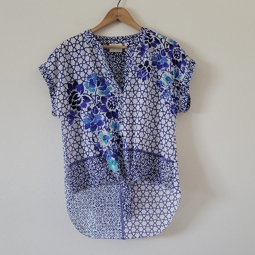 Chico's Blue Mixed Pattern‎ Popover Tie Front Short Sleeve Blouse Size Small